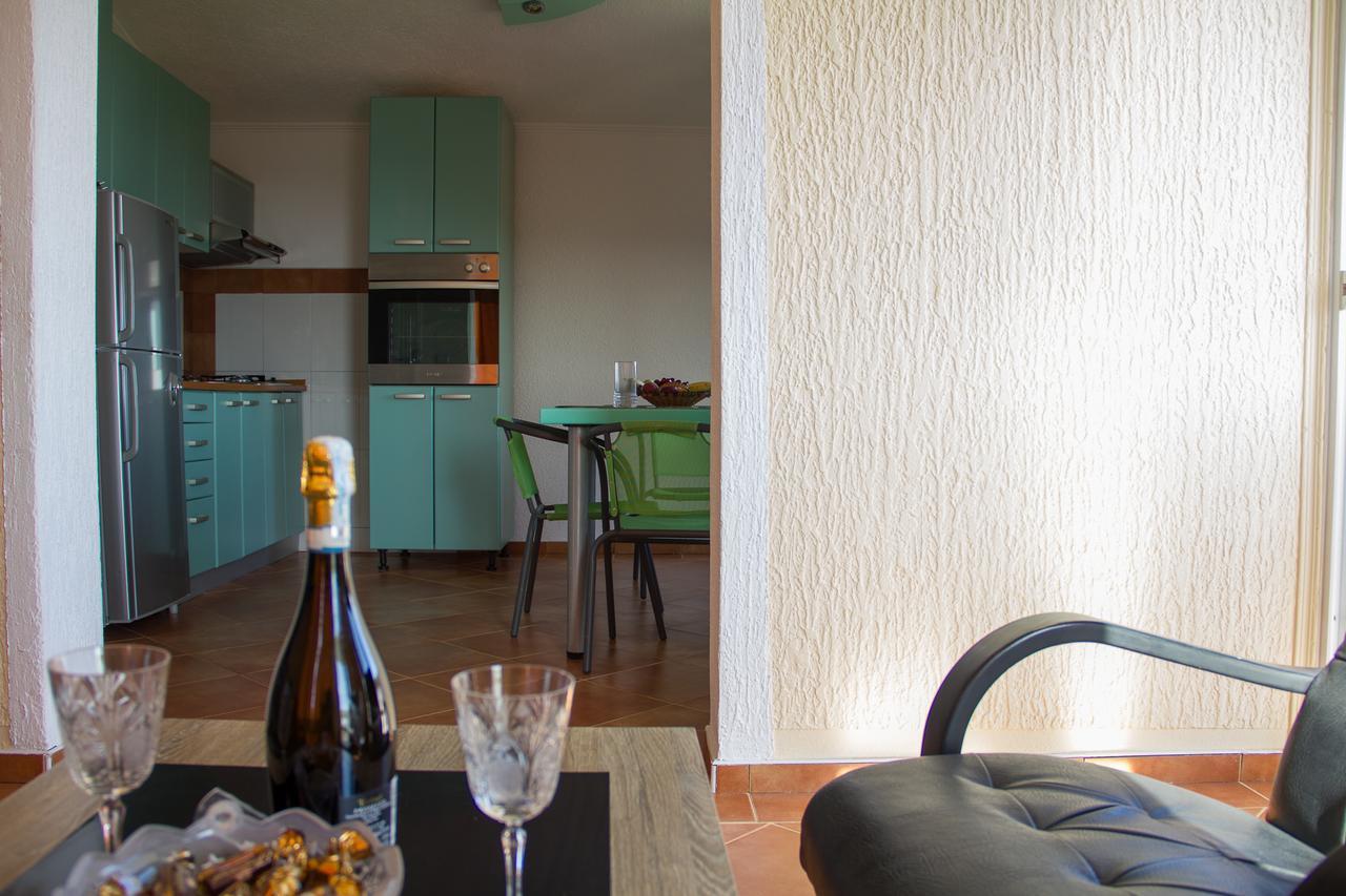 Apartments Lux Seaview Bar Exterior foto